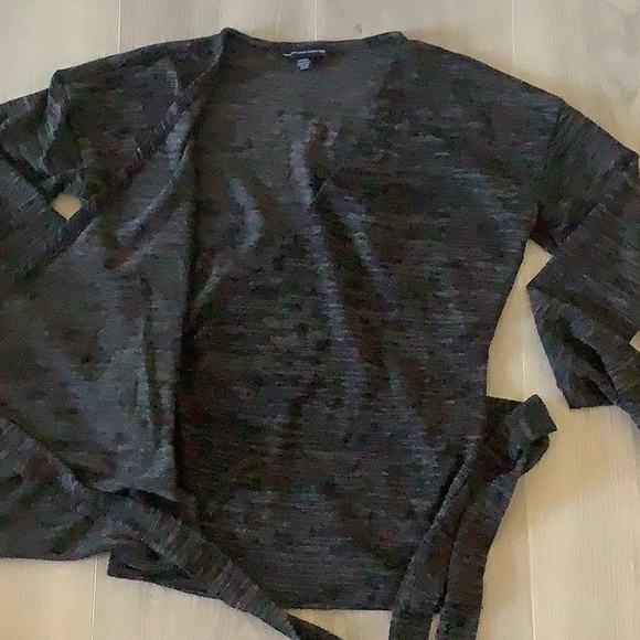 Women wrap sweater by American Eagle Outfitters in Small. - Picture 2 of 6